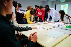 Galerie photo Dernière réunion en date : le 8 mars au collège Elsa Triolet de Beaucaire